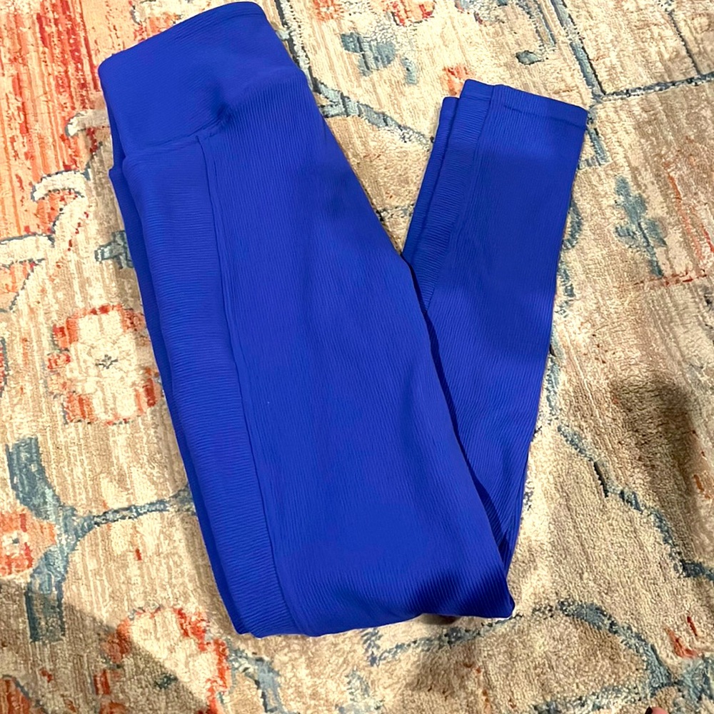 Zella - barely worn- athletic ribbed leggings